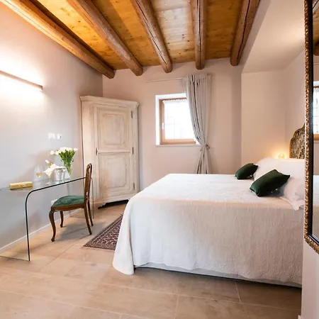 Magari Estates Boutique