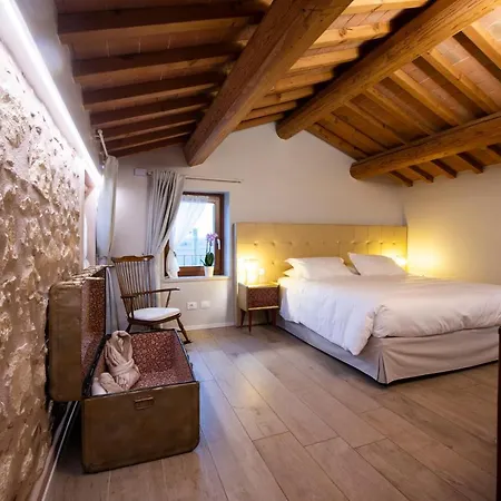 Magari Estates Boutique *