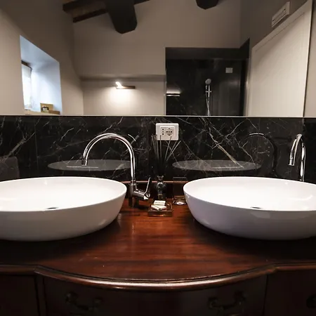 Magari Estates Boutique *