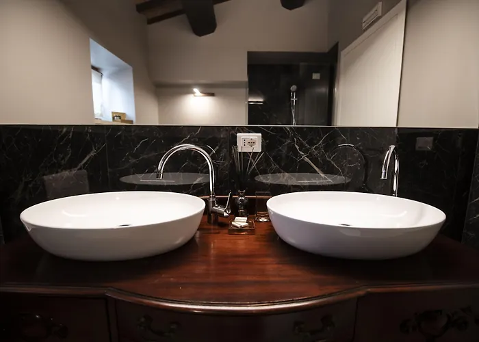 Magari Estates Boutique *